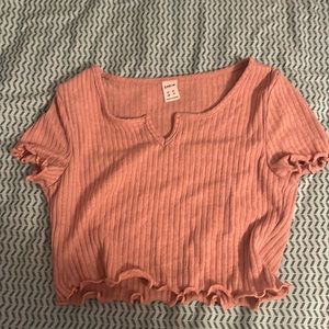 Cute pink cropped shirt
